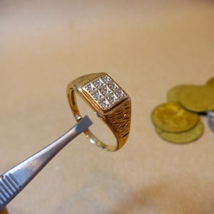 Vintage Diamond Signet Ring - UK Size T - US Size 9.5