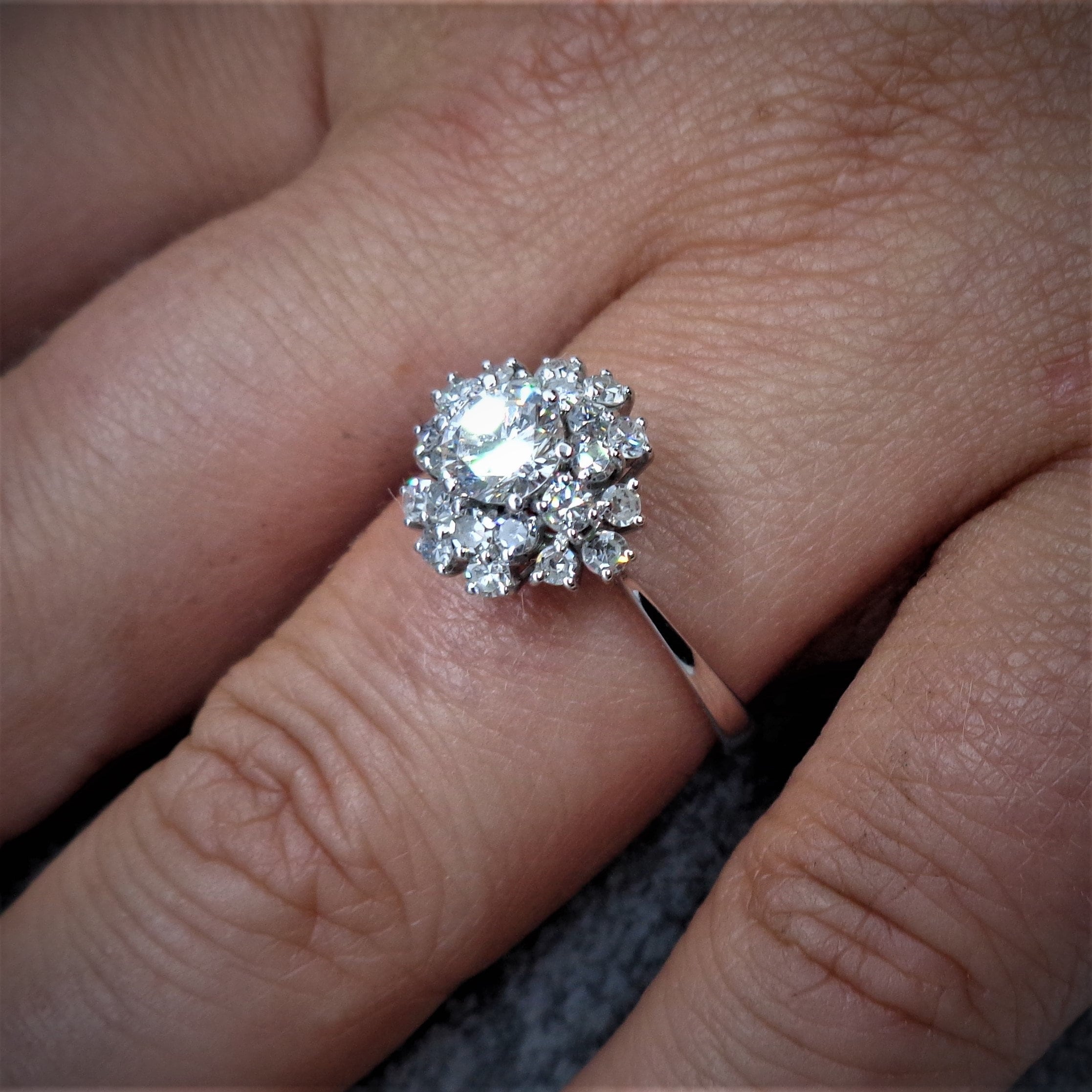 Vintage 1.00ct Diamond Cluster Ring in 18ct White Gold