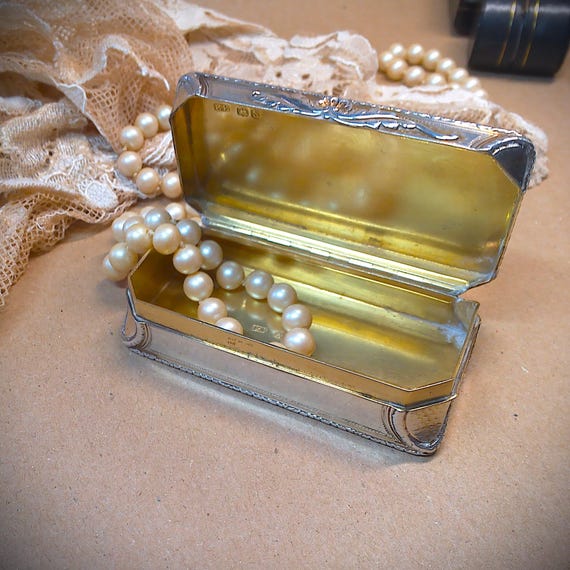 Antique William IV Solid Silver Gilt Lined Snuff … - image 7