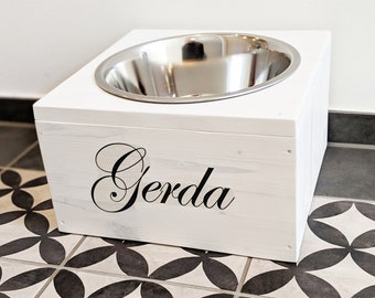 Exclusive bowl station for small, medium and large four-legged friends