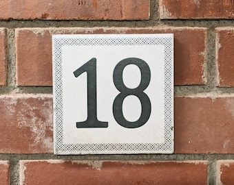 Vintage Tile 15 x 15 cm House/Apartment Sign YOUR MOTIV