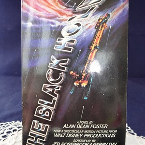 The Black Hole Alan Dean Foster Vintage Book 1979 with Colour Photographs of the Walt Disney Motion Picture