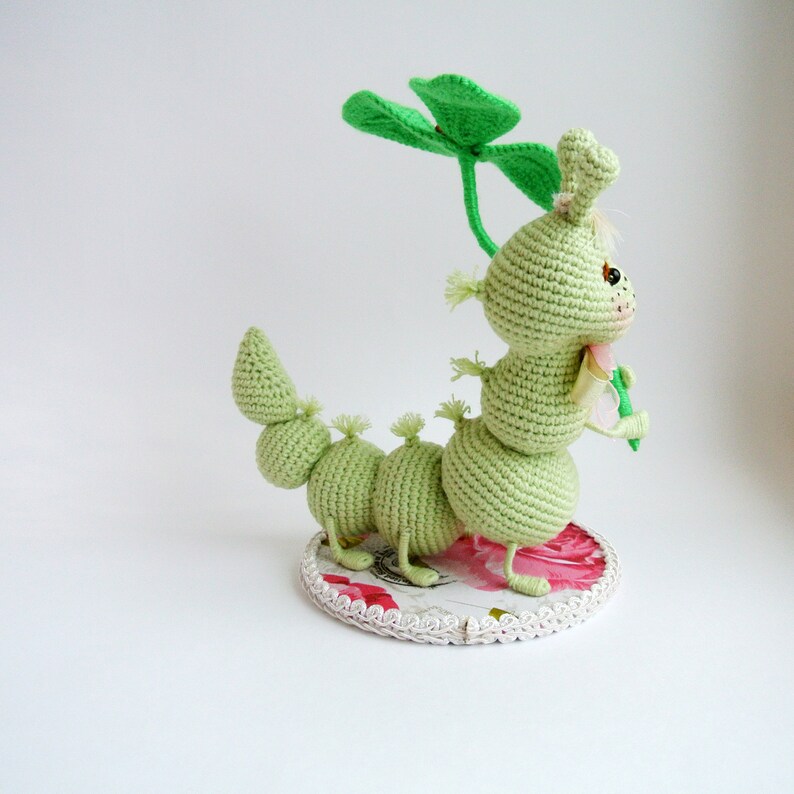 Связать гусеницу крючком схема амигуруми