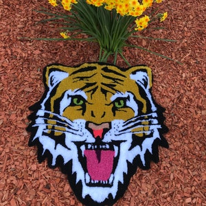Hand tufted tiger head rug, tiger tufting, tufting rug, bedroom rug, gift idea, home decor