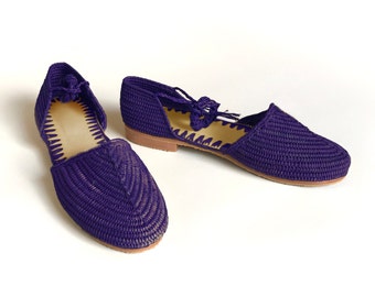 Purple Shoes. Violet Lace-up. Purple sandals. Violet Raffia shoes. Purple Raffia Sandals. Sandales Violettes. Sandalias Violetas. Vegan