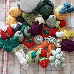 Crocheted Fruit and Vegetable Dinner