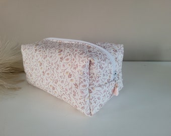 Trousse de toilette matelassée en coton fleuri