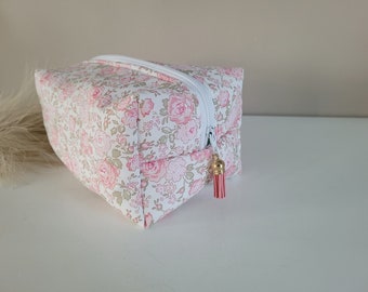 Trousse de toilette matelassée en liberty félicité rose poudre