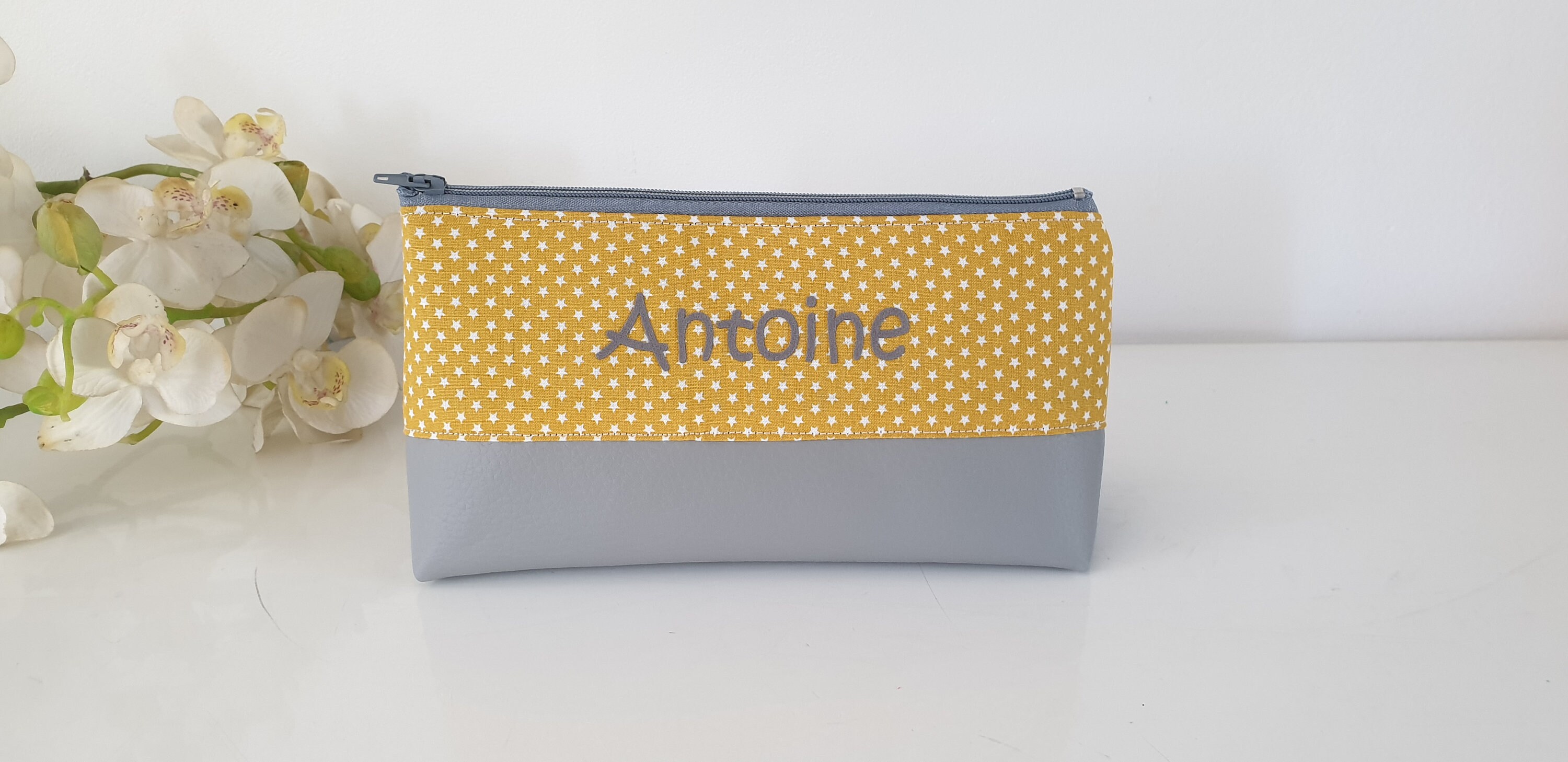 Trousse École Gris et Moutarde avec Le Prénom