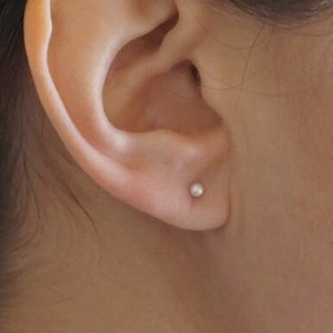 Small Pearl Stud Earrings Minimal Earrings cartilage stud gold stud Confetti AAA Pearl freshwater 074