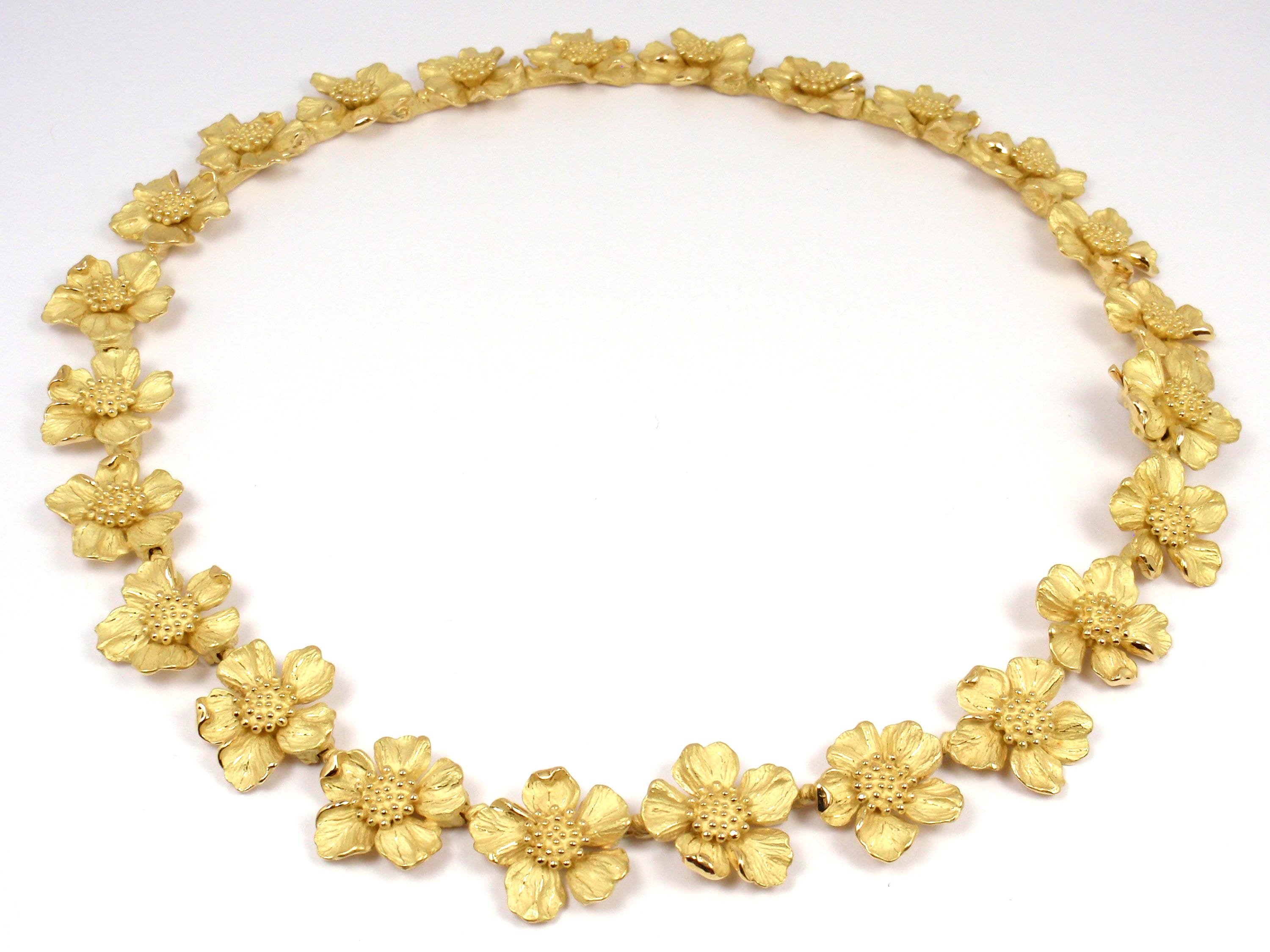 Rare Vintage Tiffany & Co Classics 18K Gold Wild Rose Dogwood