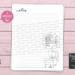 Peut inclure: Une page imprimable avec une illustration en noir et blanc d'une pile de livres dans une bulle de pensée au-dessus d'un fauteuil. La page est à lignes et le texte "notes" en haut. Le texte "papeterie inspirante à colorier" est en bas de la page.