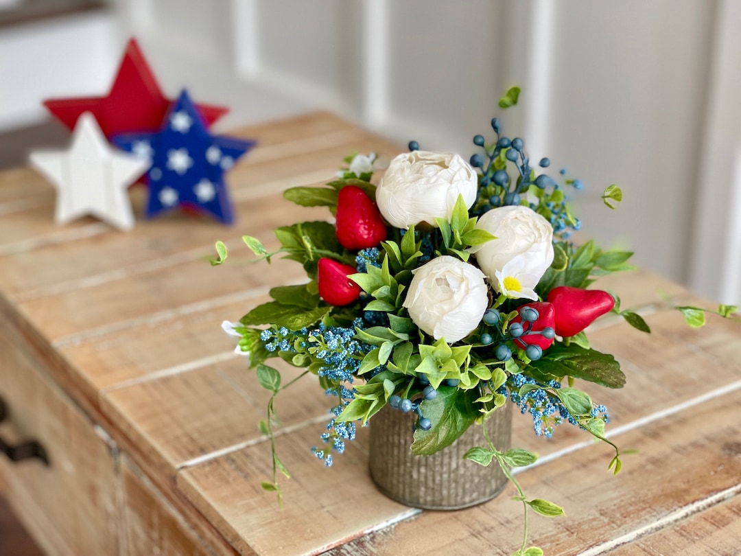 Small Summer Strawberries and Floral Arrangements Galvanize Container ...