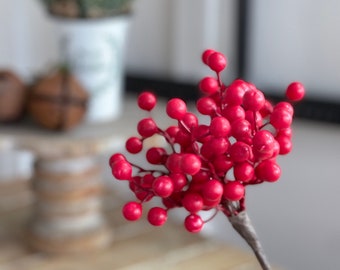 Red Christmas winter berry pick, Matt weatherproof Berry stem, 12 inch long with red berry 1 berry cluster, Weatherproof coating red berries