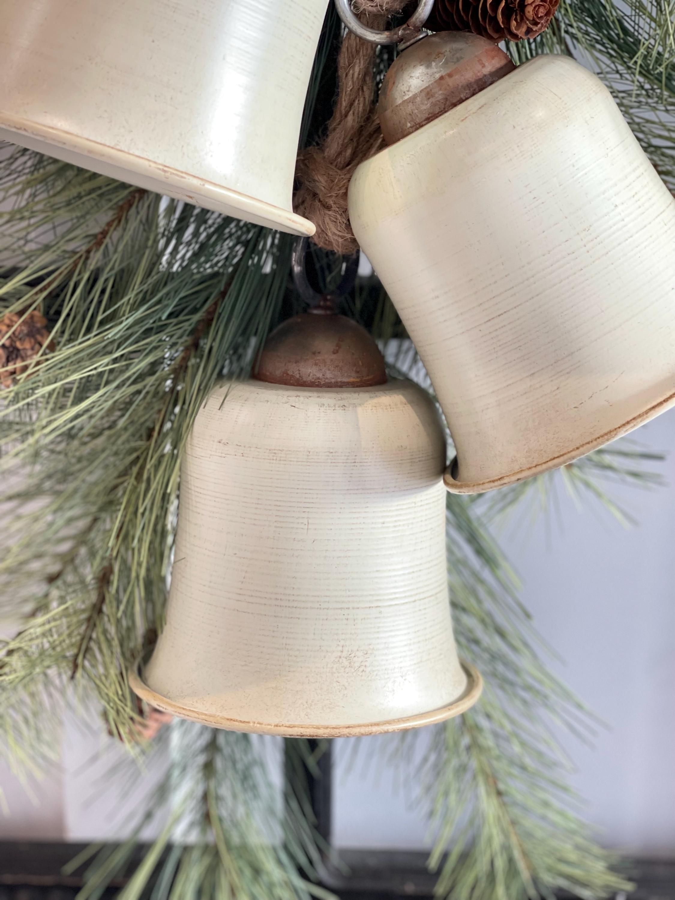 Campana Navideña De Metal De Gran Tamaño Con Lazo Rojo De Metal, Detalles Rústicos Plateados, Decoración Navideña Con Detalles De Cuentas De Madera. - España