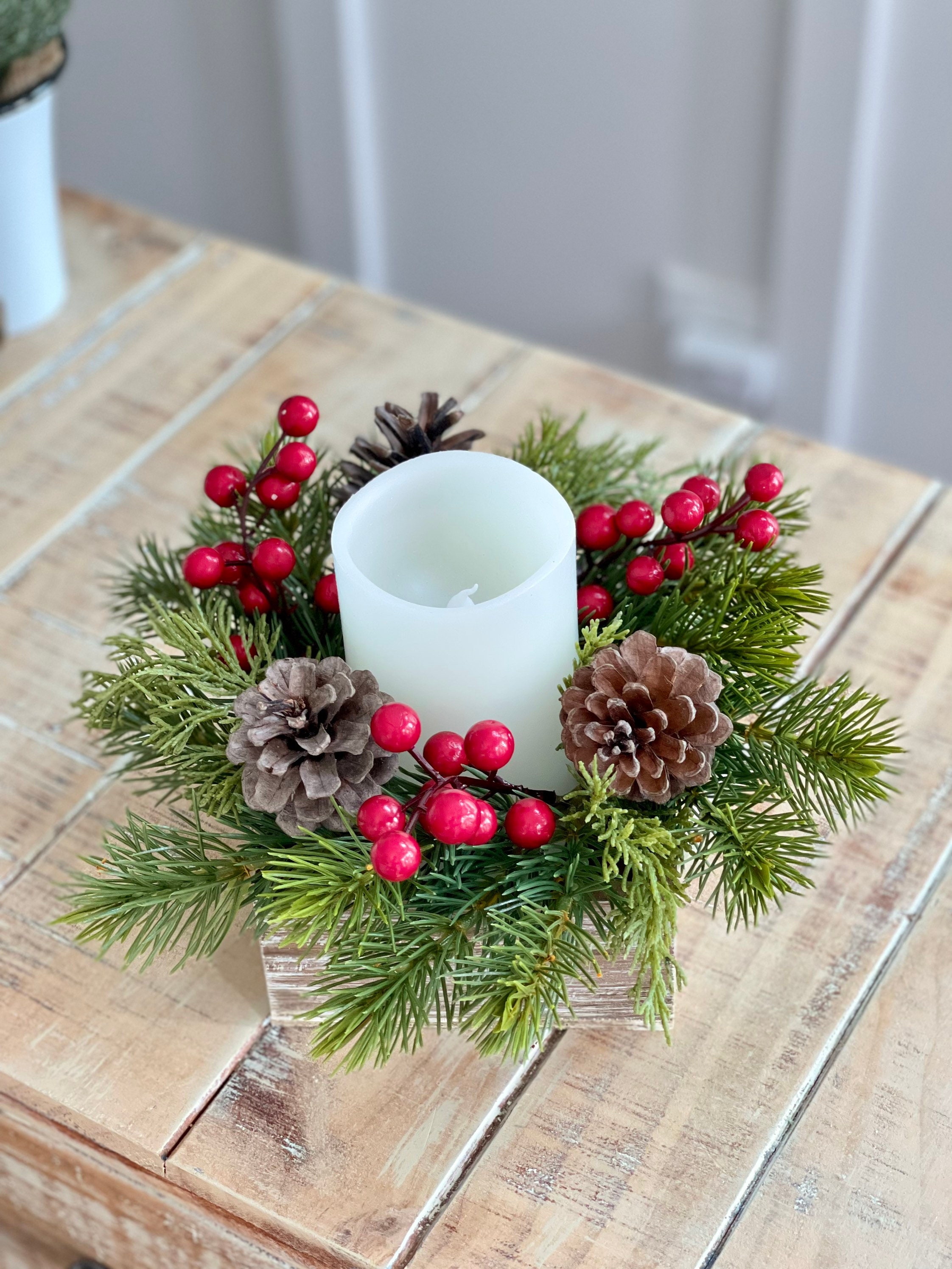 Upcycle a Cake Pan Into a Christmas Candle Ring Centerpiece