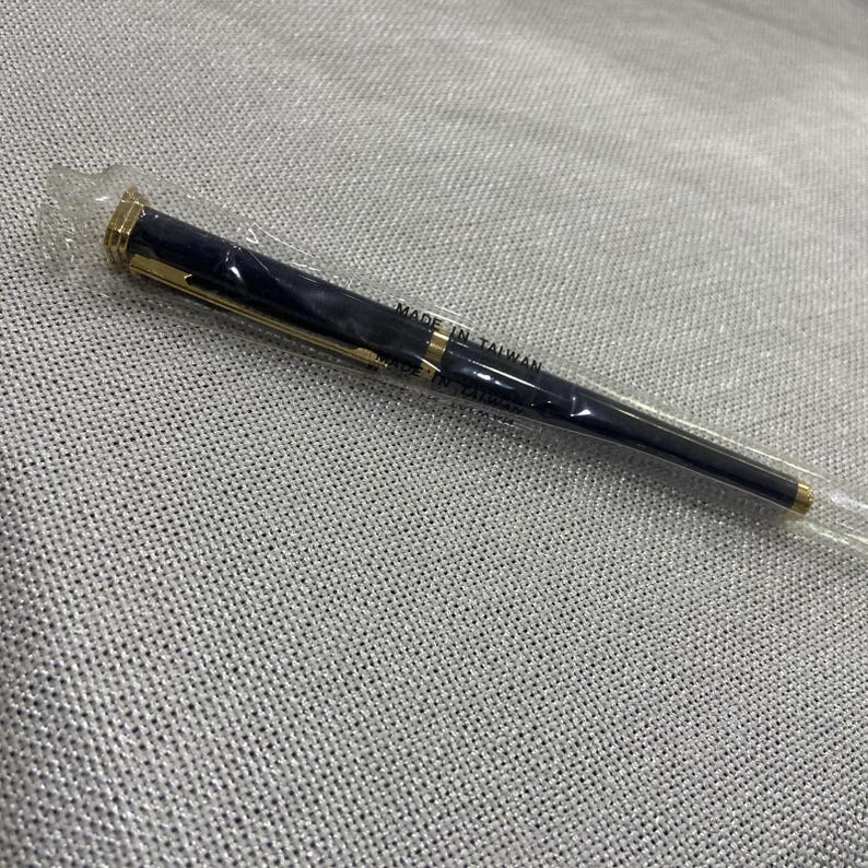 Vintage Fountain Pen Blue With Gold Accent Iridium Point W-Germany Taiwan Made image 5