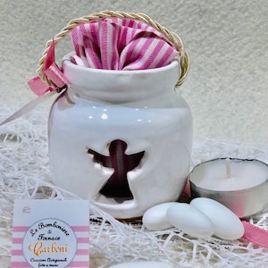 Bomboniera vasetto portacandele bianco in ceramica, per battesimo con angelo traforato. Fatto a mano in Italia.