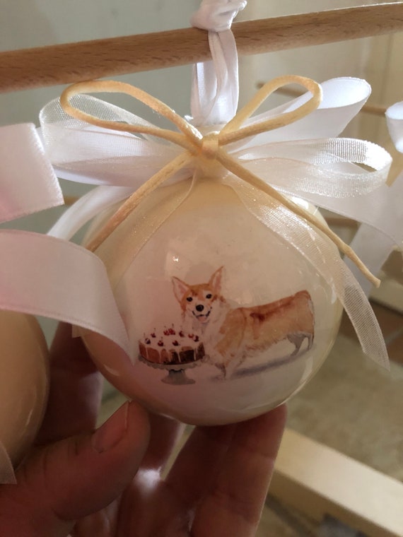 Ball, ceramic ball with ribbons, gift idea, ornament for the Christmas tree, Corgi dog, made in Italy.