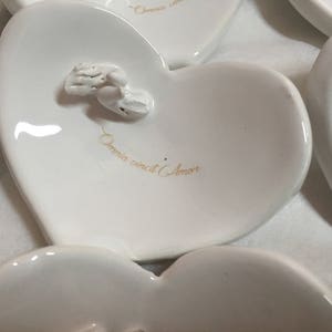 Favor Ceramic heart with birds and phrase, original, personalized, handmade in Italy. image 1