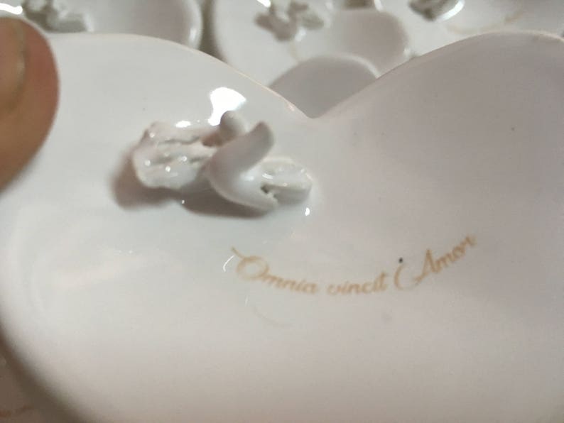 Bomboniera Cuore di ceramica con uccelli e frase, originale, personalizzata, fatta a mano in italia. imagem 2