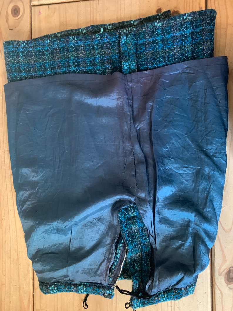 1980s Green Checked Skirt UK Size 8 26 inch Waist 24 in Length