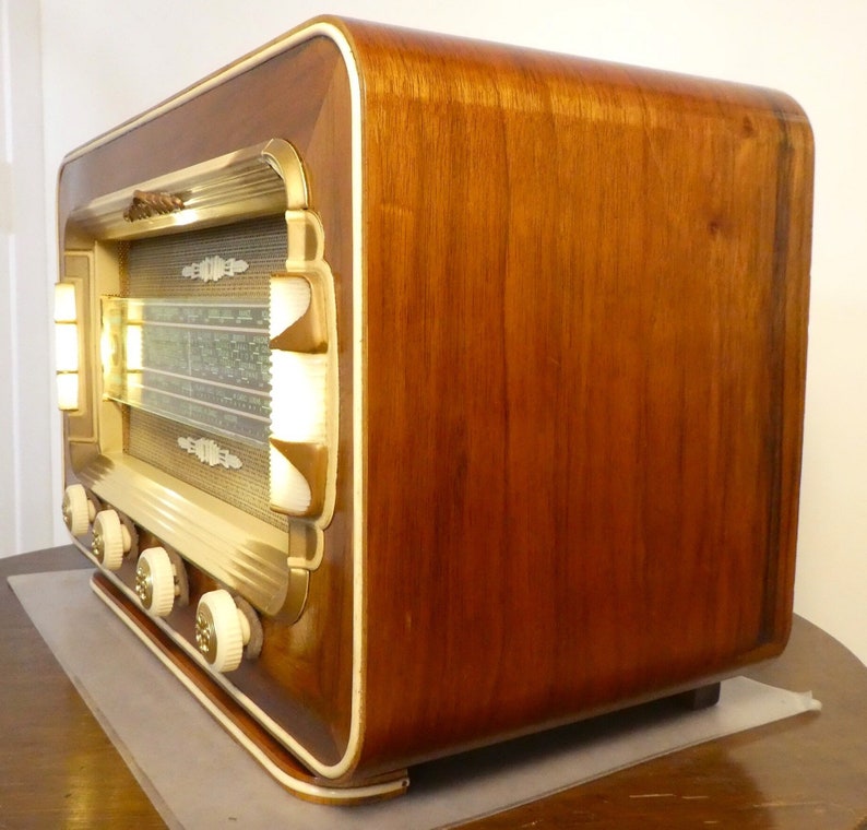 Vintage antique tube radio speaker system with Bluetooth and Wifi . Wifi speaker image 9