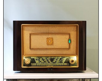 Vintage radio 1954 Philips model BF 452 A Radio . Art Deco