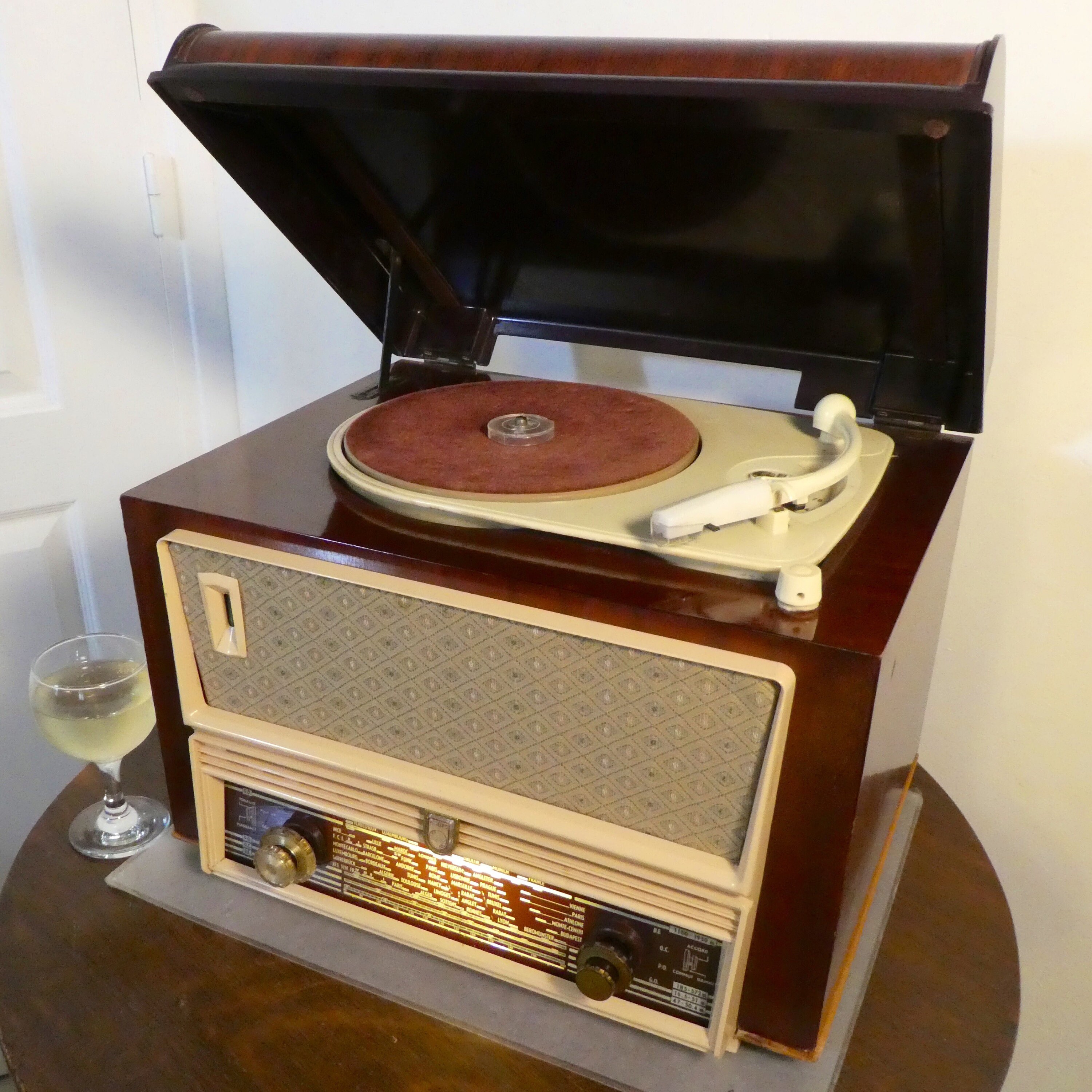1954 working Vintage record player with bluetooth turntable Etsy