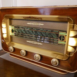 Vintage antique tube radio speaker system with Bluetooth and Wifi . Wifi speaker image 1