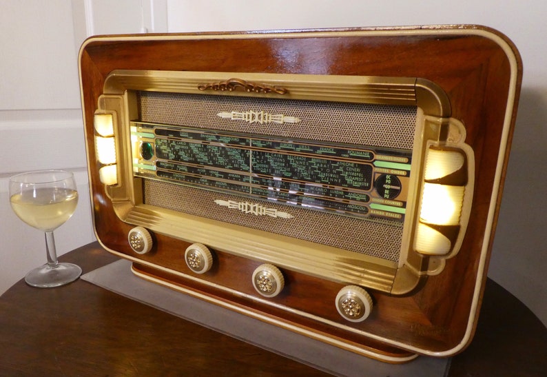 Vintage antique tube radio speaker system with Bluetooth and Wifi . Wifi speaker image 1