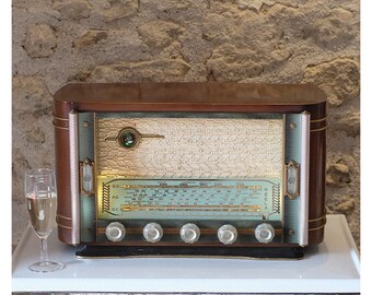 Vintage tube valve radio Art Deco 1956 Reela vintage tube Radio