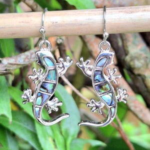 Abalone-gekkooorbellen: gerhodineerde hagedissieraden, upgrade sterlingzilver of titanium