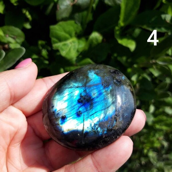 High Grade Flash Large Labradorite Crystal Pebble Palm Stone - For Home Decor Office Decor Or Crystal Reiki Meditation - Crystal Gift