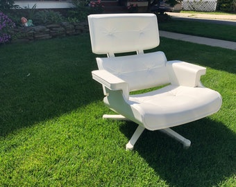 MAL 1956- Nederlands - Eames MOLDED PLASTIC (Polyethyleen) stoel - buitengebruik - Zeer zeldzaam!