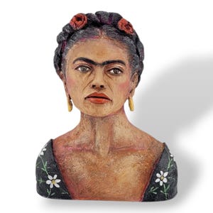 Bust sculpture of a Mexican artist | Handcrafted Figurines | Home Art | Creative Home Accents | Paper Mache Art |  Sculpture | Frida |
