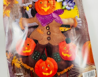 Fall Felt and Sequin Scarecrow and Owl Felt Applique Wall Hanging Kit Decoration Halloween Pumpkins Moon Bats Decoration Craft Kit Sew NIP
