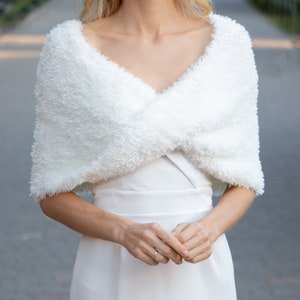 Knit infinity cape PDF knitting pattern easy beginner tutorial faux fur wedding wrap winter bridal womens cover up bridesmaid wrap coverup