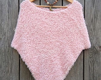 KNITTING PATTERN knit bridal poncho pdf pattern beginner easy tutorial winter wedding cover up bridesmaid coverup faux fur wrap