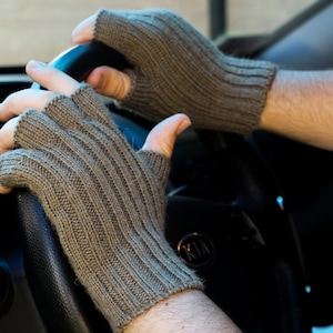 Pattern Machine Knitting Brother KH860 KR830 knit half finger gloves 2x2 rib PDF pattern men womens fingerless short mitts wool yarn 4-5 ply