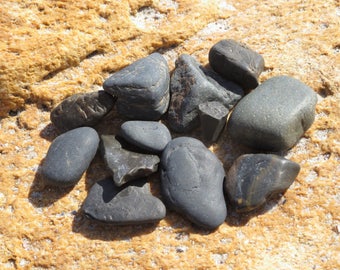 12 pcs black sea stones black stones beach pebbles undrilled stone volcanic lava stone basalt stone volcanic rock wicca stones wish stone