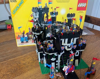 LEGO 6085 Black Knights Black Monarchs Castle - Building Bricks, Instructions, Box - Original Accessories and Minifigs - 1988, 100% Complete