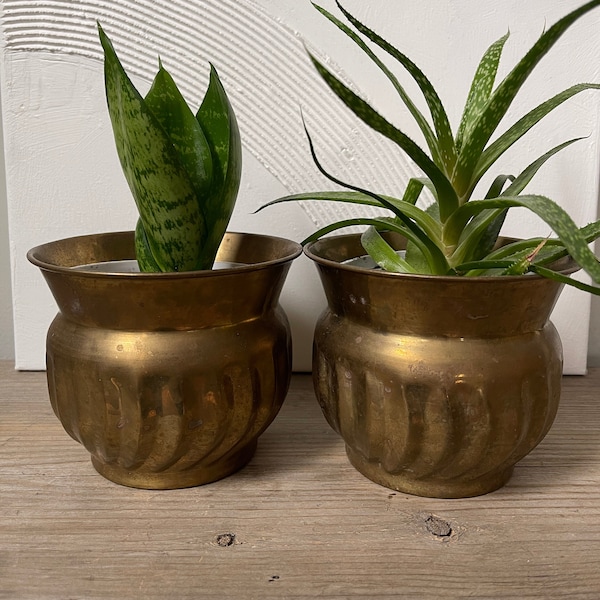 Small Brass Planters - Vintage Set of 2, Cache Pots, Indoor Planters - Solid Brass with Aged Patina - Boho Chic - Midcentury
