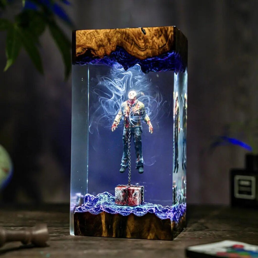 Chained Jason Voorhees Friday the 13th Halloween Resin Lamp, LED Night ...