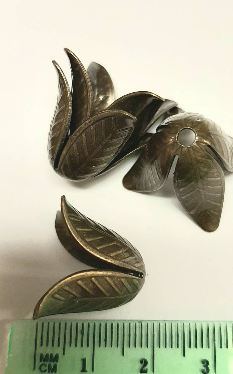 Antique Bronze or Copper Flower Brass. Large bead caps 4 Tassel Tops