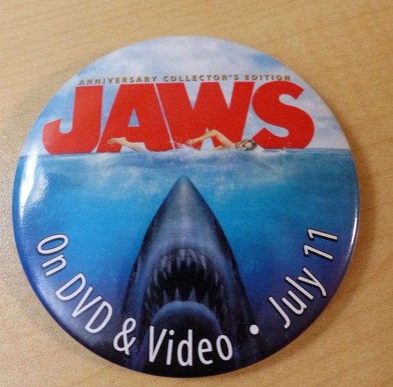 Doctor Collector Placa Metálica De Tiburón – Matrícula Decorativa De Amity Island, Homenaje A La Película Jaws, Perfecta Para Fans Y Coleccionistas
