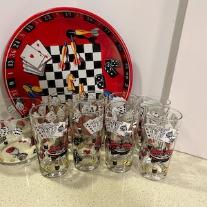 1960 年代の MCM ヘイゼル アトラス カジノ / ポーカー ゲーム バー セットの素晴らしいセット。オリジナル トレイとアイス バケット、タンブラー 8 個付き。