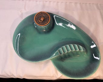 Extremely Rare 1970s Roseville Pottery #1975 Hyde Park U.S. Marine Corps Ceramic Turquoise Green Ashtray with Metal Marines Corps Logo