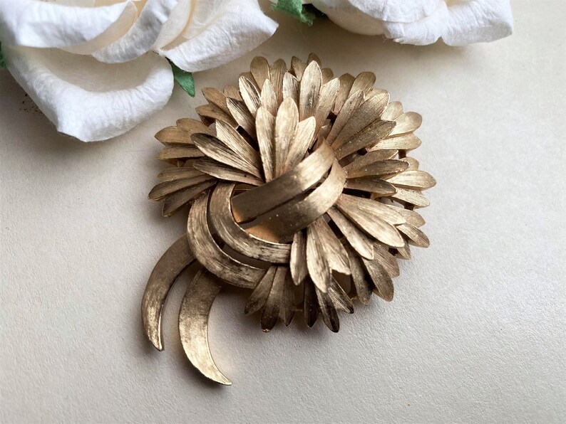 Elegant Brooch Gift Idea Vintage TRIFARI Floral Textured Gold Tone Brooch Classy Brooch