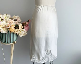Vintage Off White FRENCH MAID Half Slip with Floral Lace Adornment, Romantic Half Slip, Elegant Half Slip